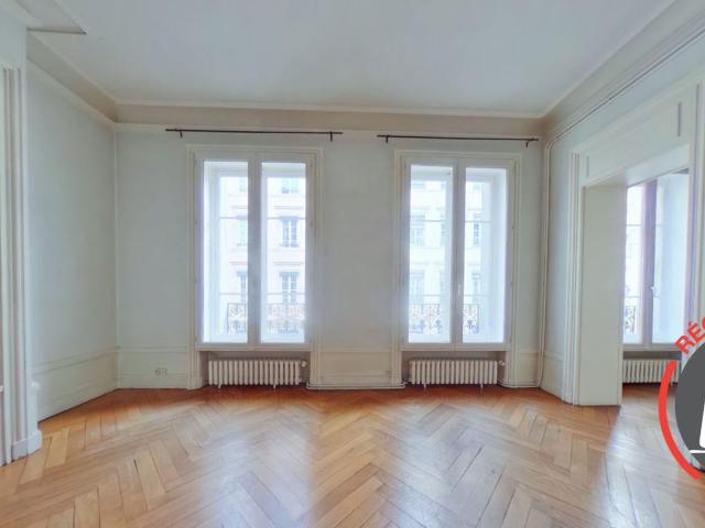 Appartement 6 pièces 173 m²