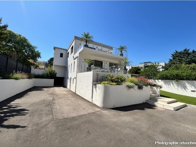 Appartement 6 pièces 175 m²
