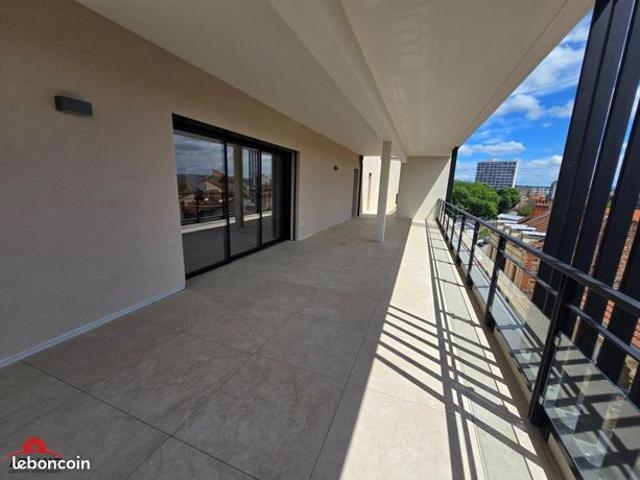 Appartement 6 pièces 176 m²