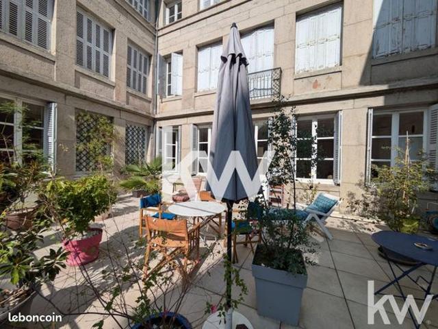 Appartement 6 pièces 176 m²