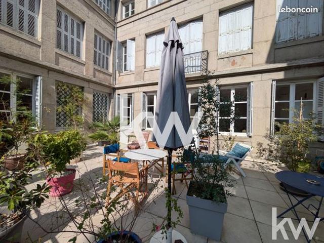 Appartement 6 pièces 176 m²