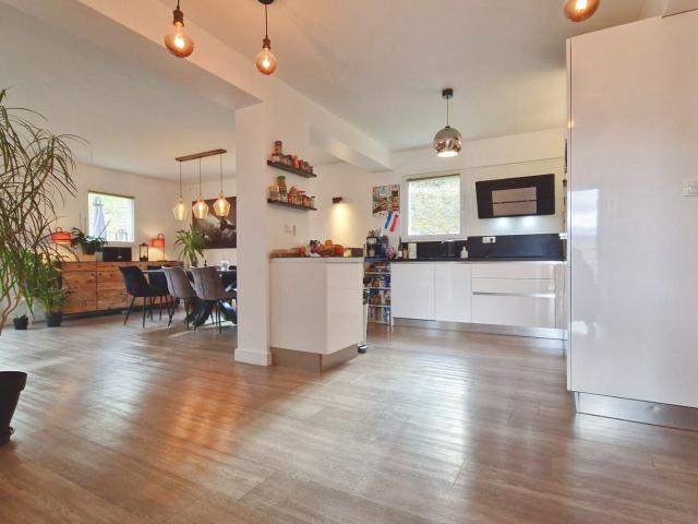 Appartement 6 pièces 176 m²
