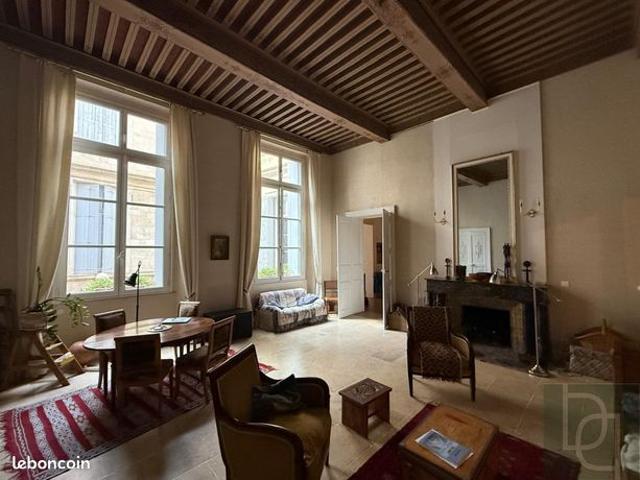 Appartement 6 pièces 177 m²