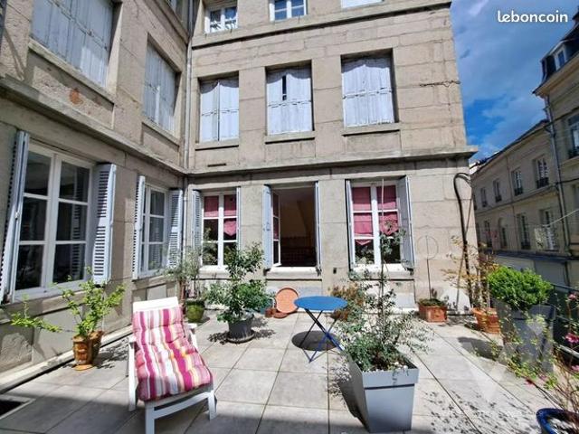 Appartement 6 pièces 178 m²