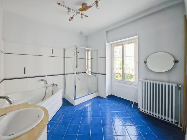 Appartement 6 pièces, 179 m² à louer à Orléans 45000
