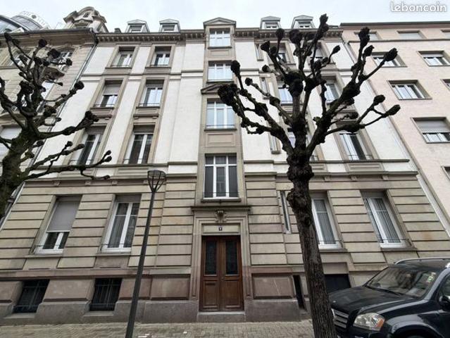 Appartement 6 pièces 180 m²