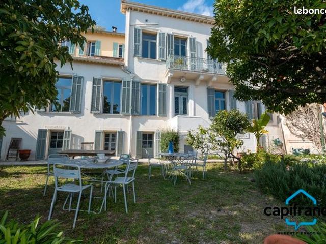 Appartement 6 pièces 180 m²