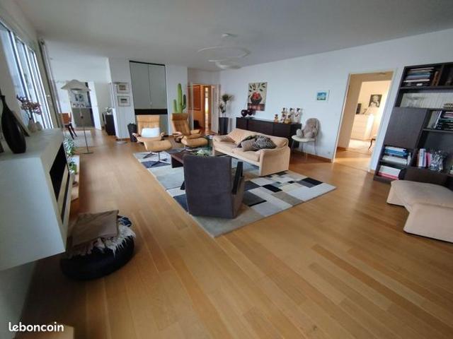 Appartement 6 pièces 180 m²