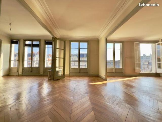 Appartement 6 pièces 180 m²