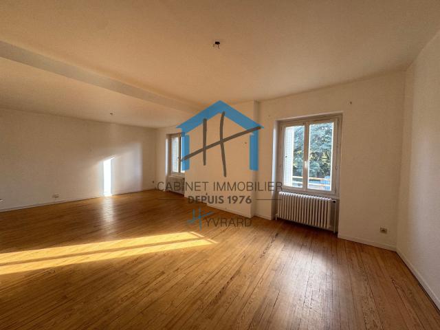 Appartement 6 pièces 180 m²