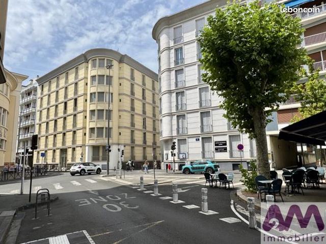 Appartement 6 pièces 180 m²