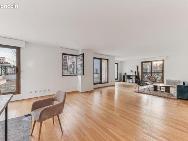 Appartement 6 pièces 184 m²