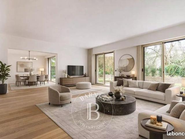 Appartement 6 pièces 186 m²