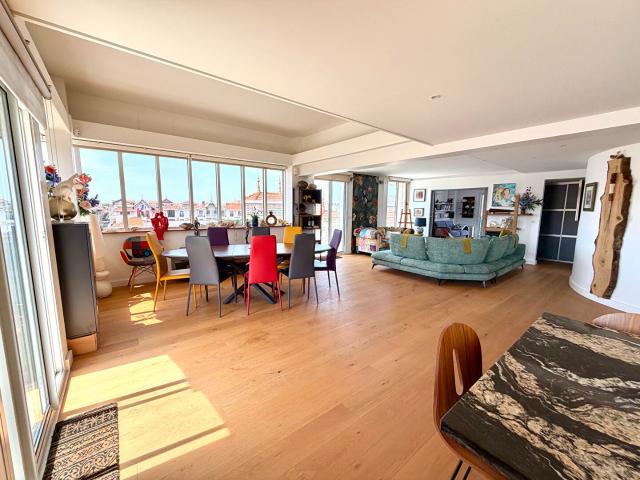 Appartement 6 pièces 187 m²