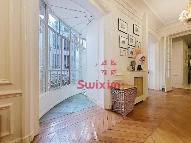 Appartement 6 pièces 187 m²