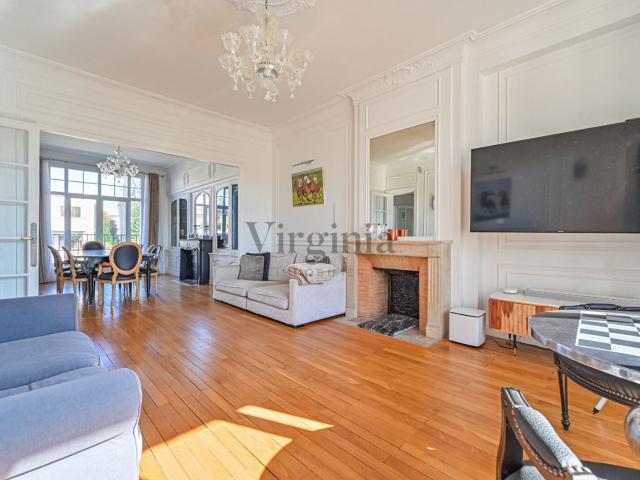 Appartement 6 pièces 188 m²