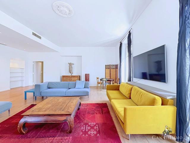Appartement 6 pièces 188 m²
