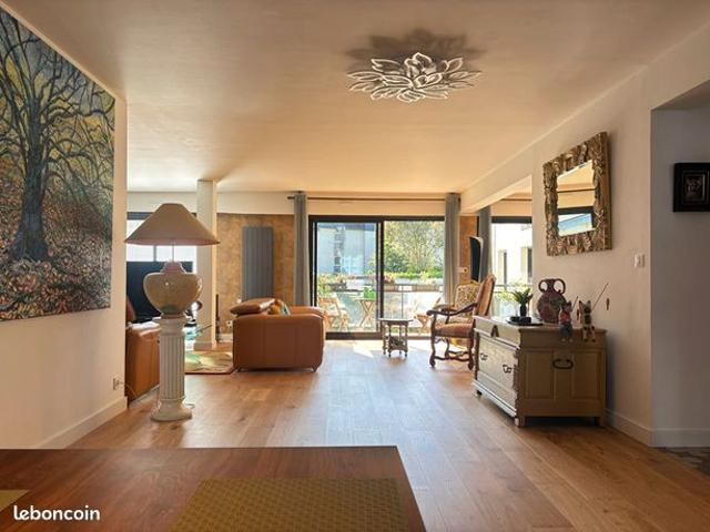 Appartement 6 pièces 190 m²