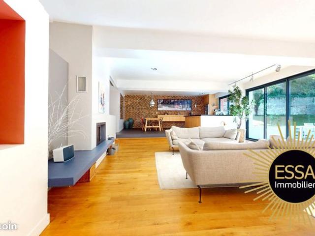 Appartement 6 pièces 191 m²
