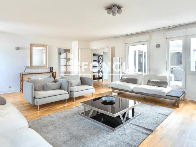 Appartement 6 pièces 192 m²
