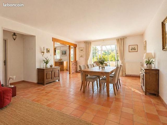 Appartement 6 pièces 192 m²