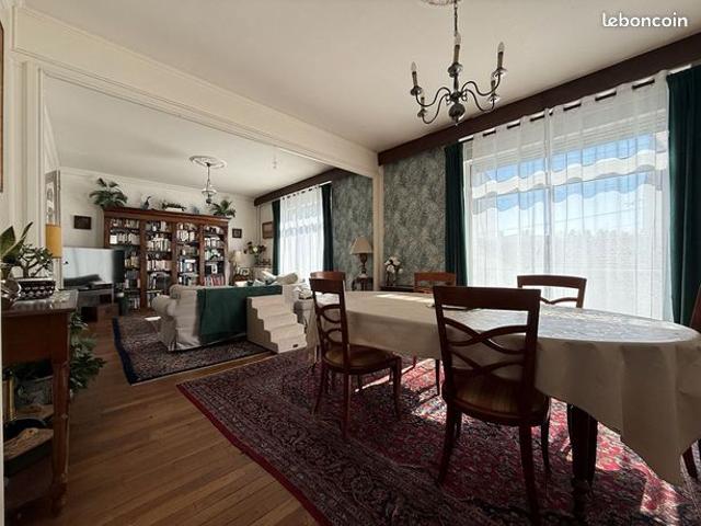 Appartement 6 pièces 193 m²