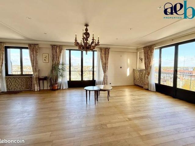 Appartement 6 pièces 195 m²