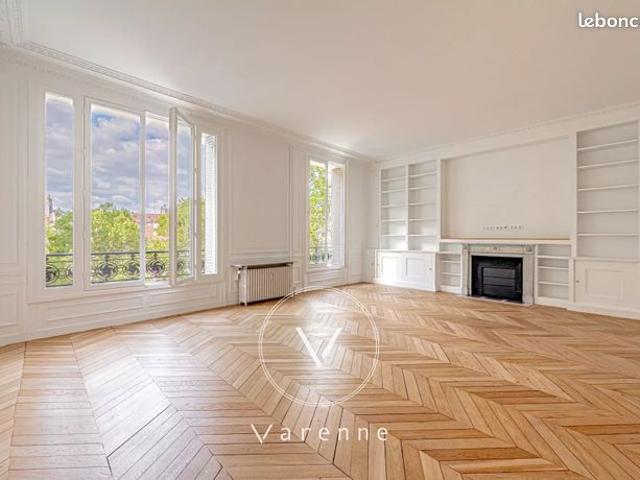 Appartement 6 pièces 196 m²