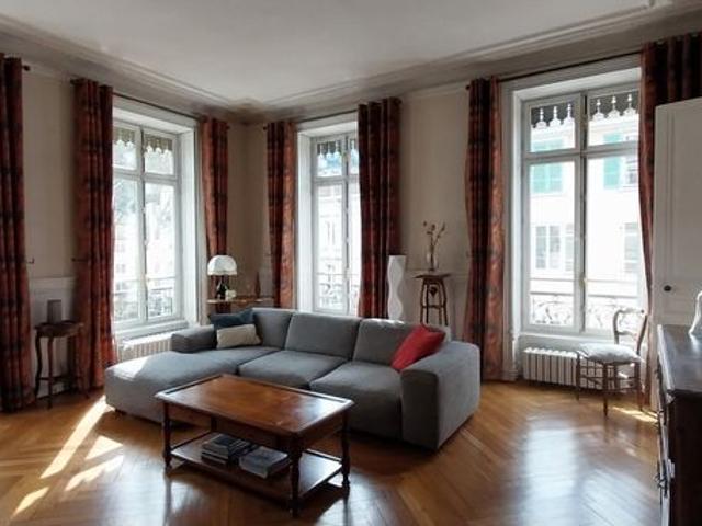 Appartement 6 pièces 196 m²