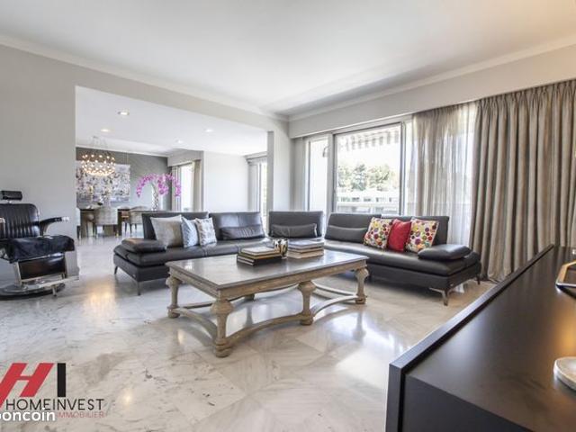 Appartement 6 pièces 197 m²