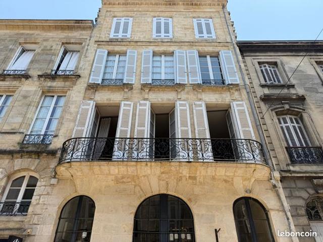 Appartement 6 pièces 197 m²