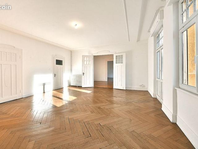 Appartement 6 pièces 200 m²
