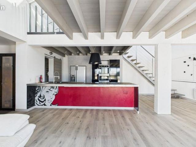 Appartement 6 pièces 202 m²
