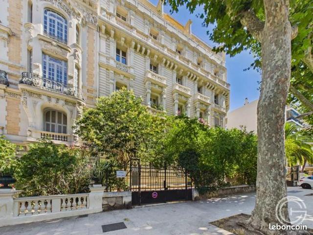 Appartement 6 pièces 203 m²