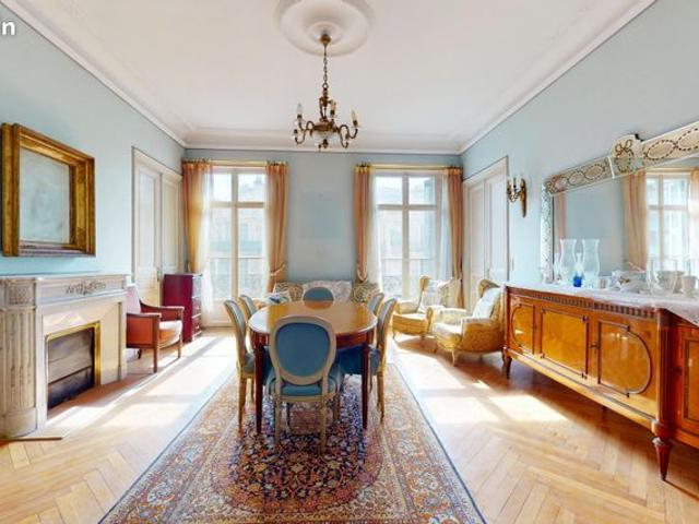 Appartement 6 pièces 205 m²