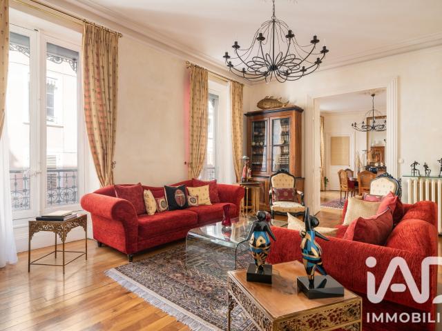 Appartement 6 pièces 208 m²