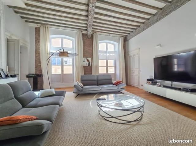 Appartement 6 pièces 209 m²