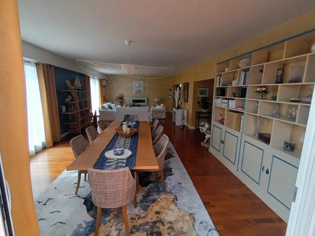 Appartement 6 pièces 209 m²