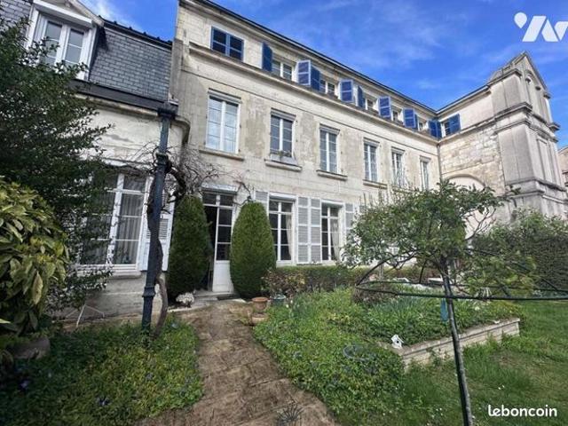 Appartement 6 pièces 210 m²