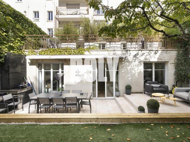 Appartement 6 pièces 210 m²