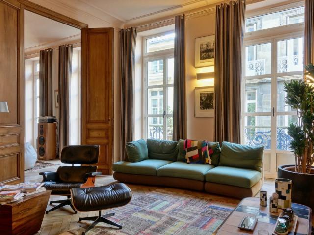 Appartement 6 pièces 211 m²
