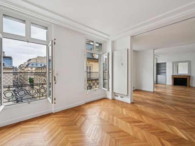 Appartement 6 pièces 213 m²