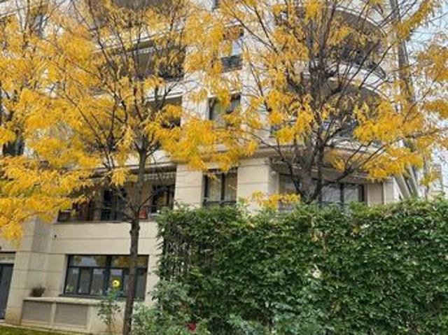 Appartement 6 pièces 214 m²