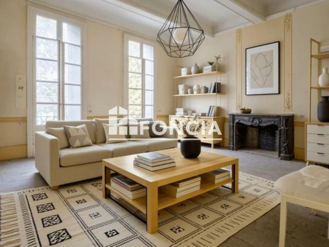 Appartement 6 pièces 220 m²