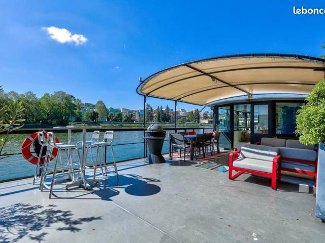 Appartement 6 pièces 220 m²