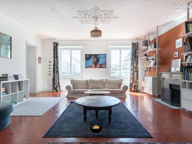 Appartement 6 pièces 222 m²
