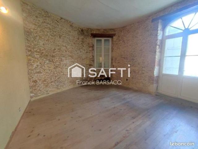 Appartement 6 pièces 223 m²