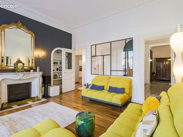 Appartement 6 pièces 229 m²