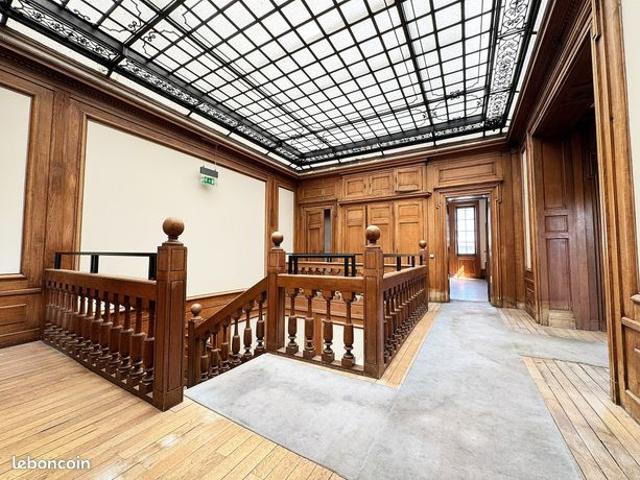 Appartement 6 pièces 232 m²