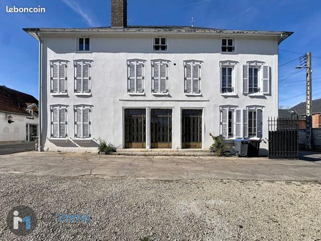 Appartement 6 pièces 233 m²